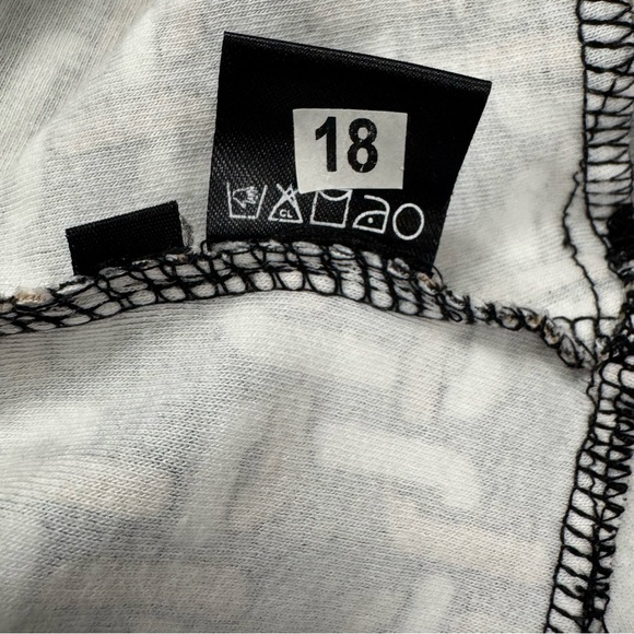 Chic Geometric Patterned Dress - Picture 7 of 7